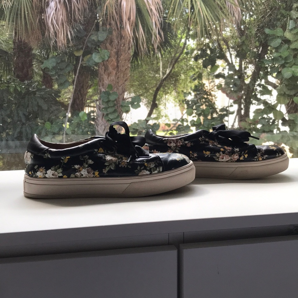 Floral shoes